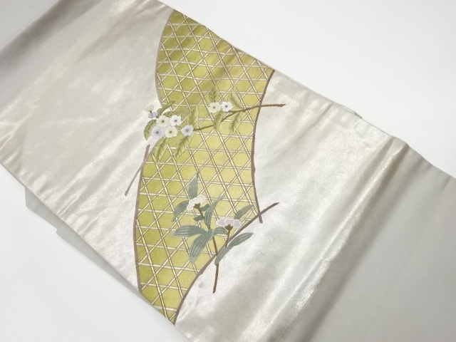 リサイクル　引箔籠目に花模様刺繍名古屋帯